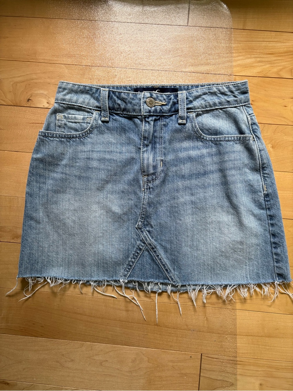 Hollister High-Rise Denim Skirt Size 1 W25